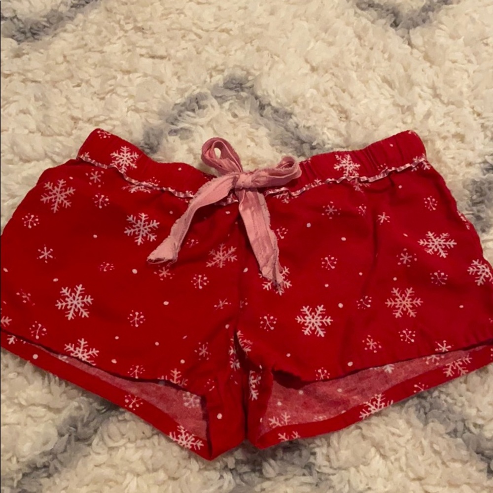 Red Snowflake shorts